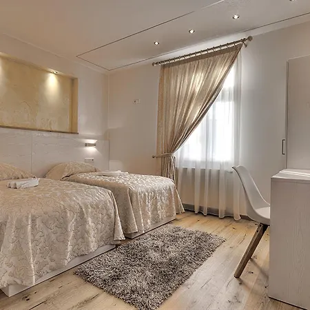 Da Domenico Am Hagelkreuz 호텔 3*